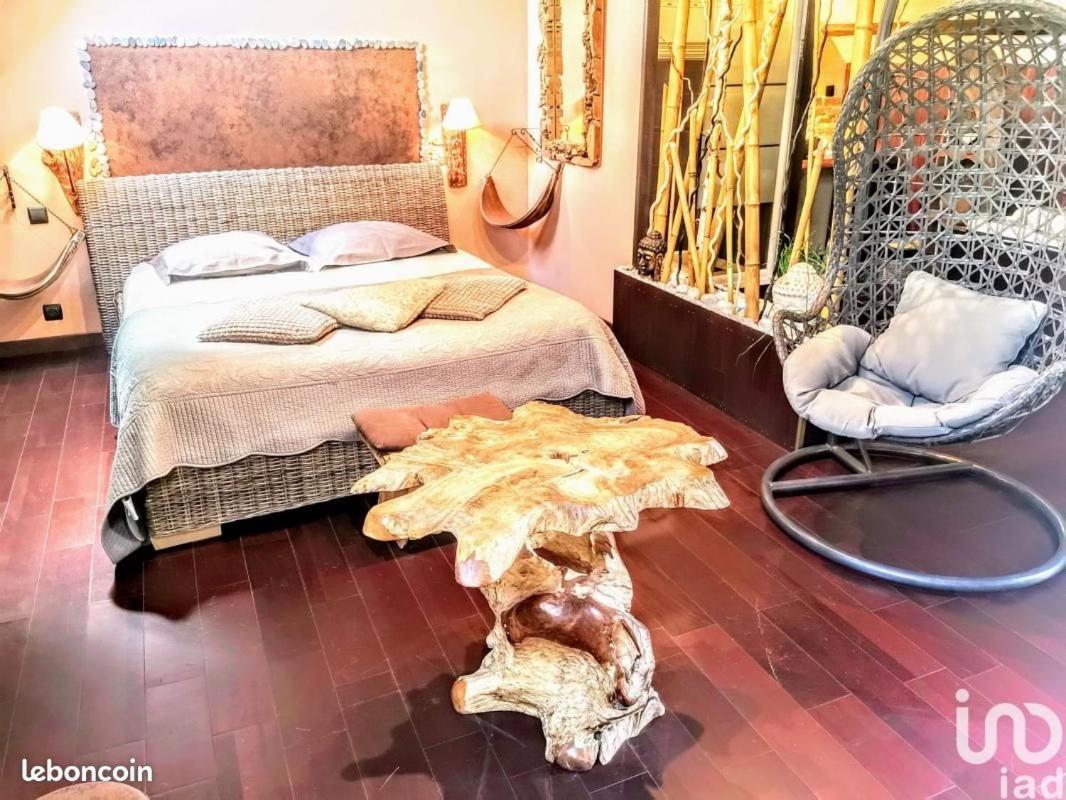 Chambres D Hotes ,Hotel ,Secret D'Une Nuit A Vicq Pres De Onnaing,Avec Piscine Exteriör bild
