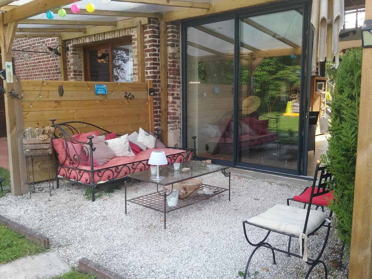 Chambres D Hotes ,Hotel ,Secret D'Une Nuit A Vicq Pres De Onnaing,Avec Piscine Exteriör bild