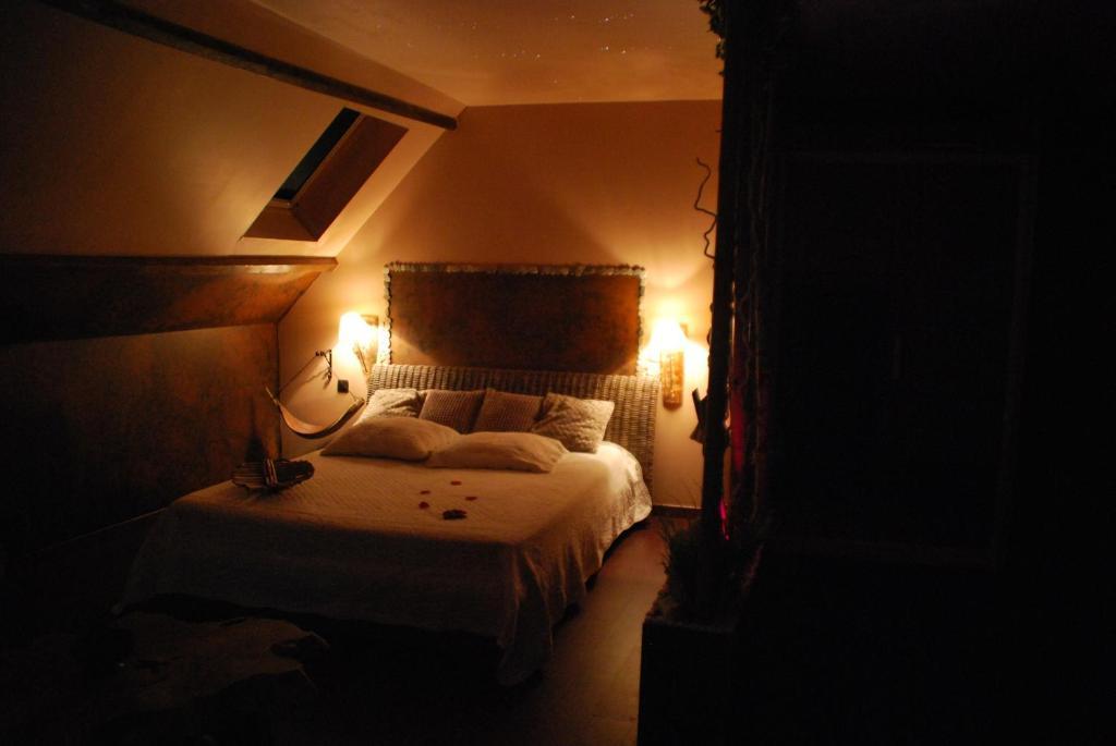 Chambres D Hotes ,Hotel ,Secret D'Une Nuit A Vicq Pres De Onnaing,Avec Piscine Rum bild